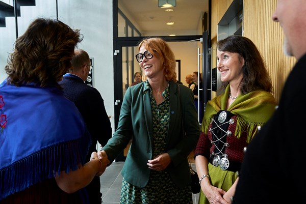 Helené Bjørklund, forsetir norðurlandaráðsins og Kristina Háfoss, stjóri í Norðurlandaráðnum.