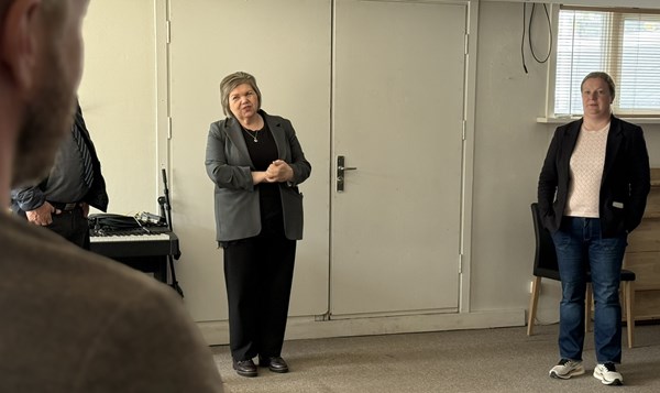 Mamy Dahl Sørensen, leiðari á umsorganarheiminum Gloria og Hallgerð Akurstein, stýrislimur.