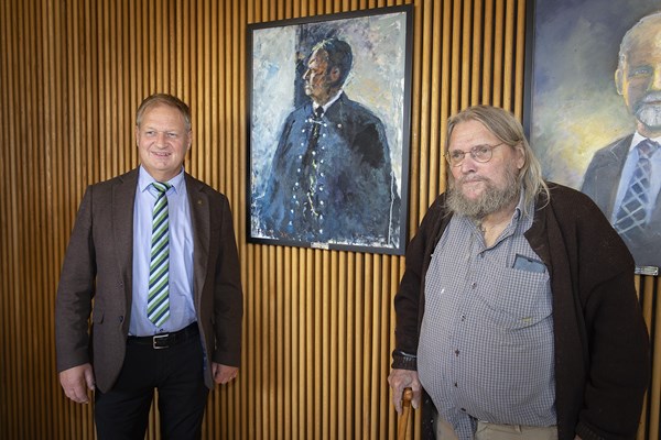 Páll á Reynatúgvu, fyrrverandi løgtingsformaður og Torbjørn Olsen, listamaður